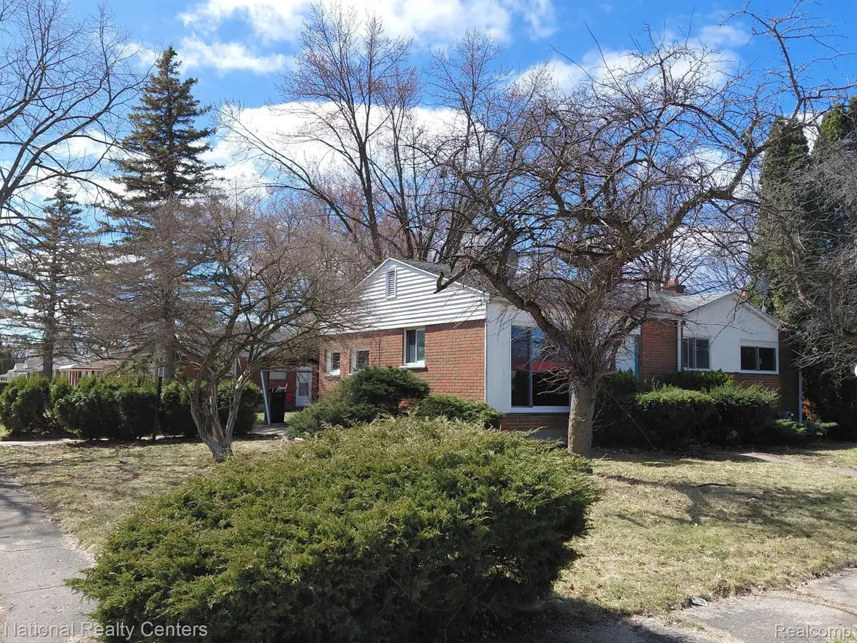 1801 W Hobson AVE, Flint, MI 48504 - #1