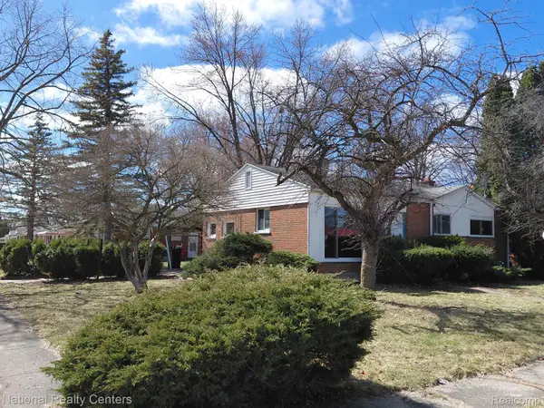 1801 W Hobson AVE, Flint, MI 48504