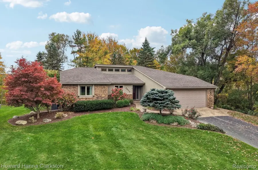 2625 Cedar Key DR, Orion, MI 48360 - #2