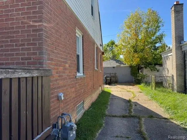 20437 Tireman ST, Detroit, MI 48228 - #2