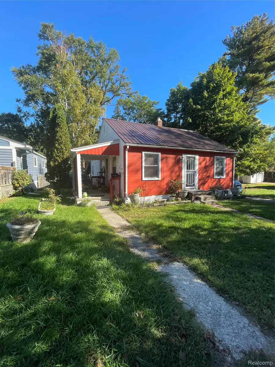 274 Voorheis ST, Pontiac, MI 48341 - #2