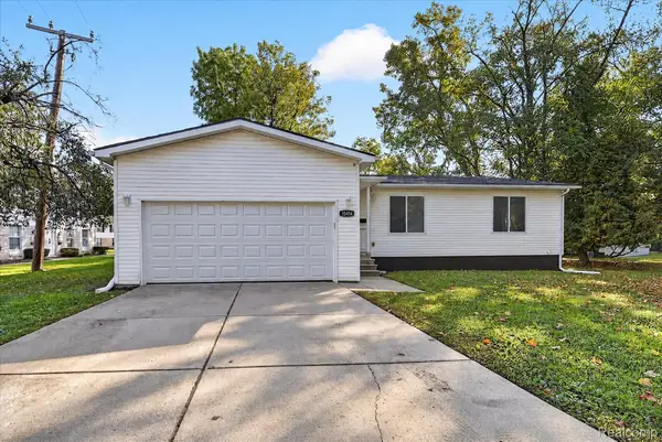15414 Fenton, Redford, MI 48239