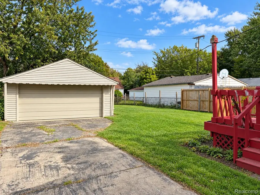 735 Fairwood ST, Inkster, MI 48141 - #3