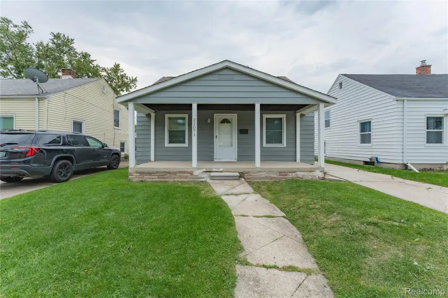 22071 Rausch AVE, Eastpointe, MI 48021 - #3