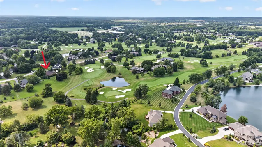 5461 Countryside DR, Saline, MI 48176 - #2