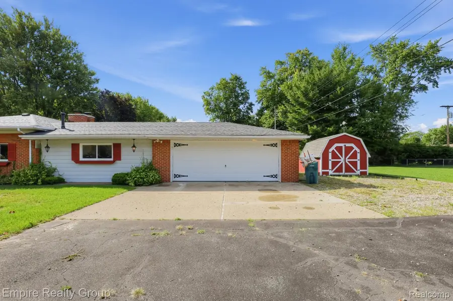 9111 Morrison AVE, Plymouth, MI 48170 - #2