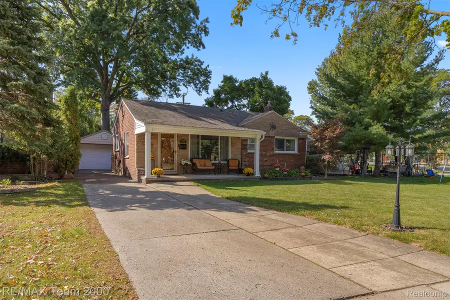 19195 Snow AVE, Dearborn, MI 48124 - #2