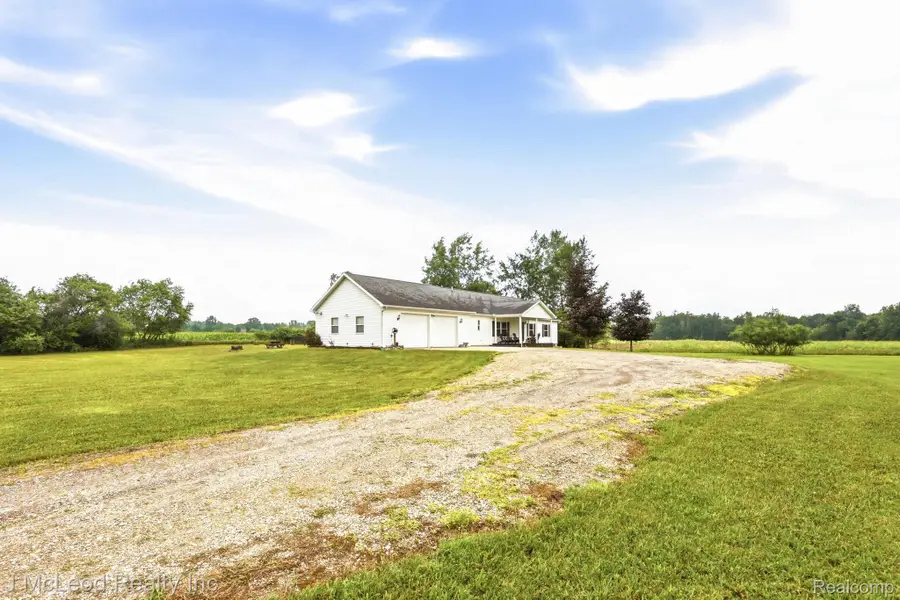 3135 Lee Hill RD, Caro, MI 48723 - #2