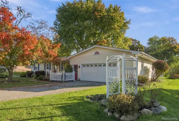 5086 N Belsay RD, Flint, MI 48506