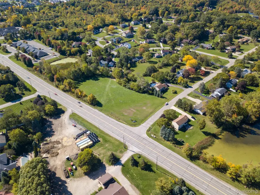 01 S Saginaw ST, Grand Blanc, MI 48439 - #3
