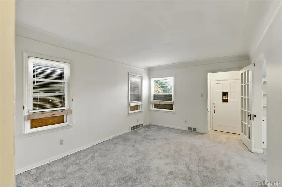 6164 Oldtown ST, Detroit, MI 48224 - #3