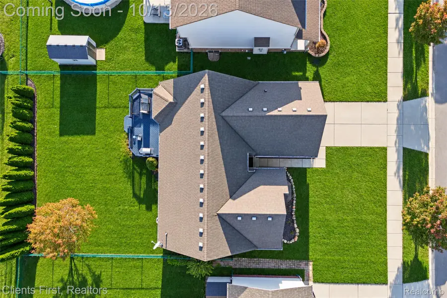17417 Sunny Crest DR, Brownstown, MI 48174 - #3