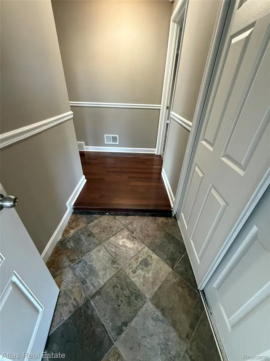 1412 Westbury DR, Davison, MI 48423 - #3
