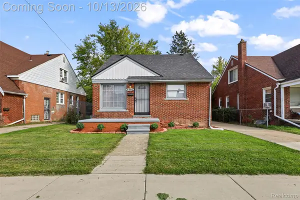 6762 Greenview AVE E, Detroit, MI 48228