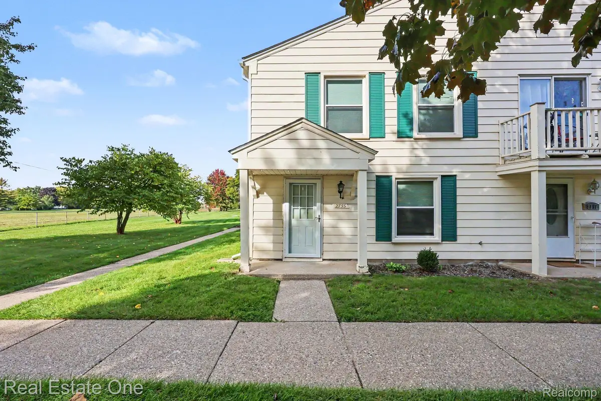 2755 Fox Hollow CT, Orion, MI 48360 - #1