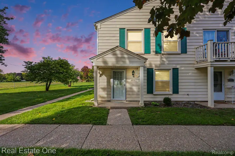 2755 Fox Hollow CT, Orion, MI 48360 - #2