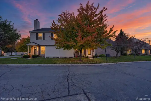 3141 High Pointe Ridge Road  7 # 26, LakeOrion, MI 48359