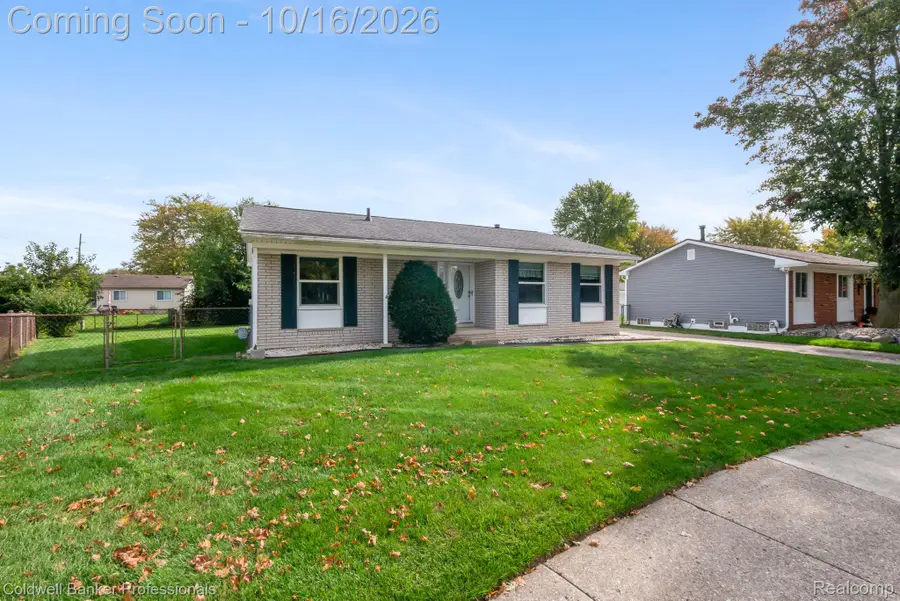 397 Barchester ST, Westland, MI 48186 - #2