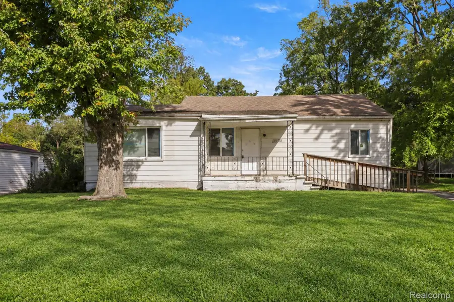 19050 Melrose AVE, Southfield, MI 48075 - #3