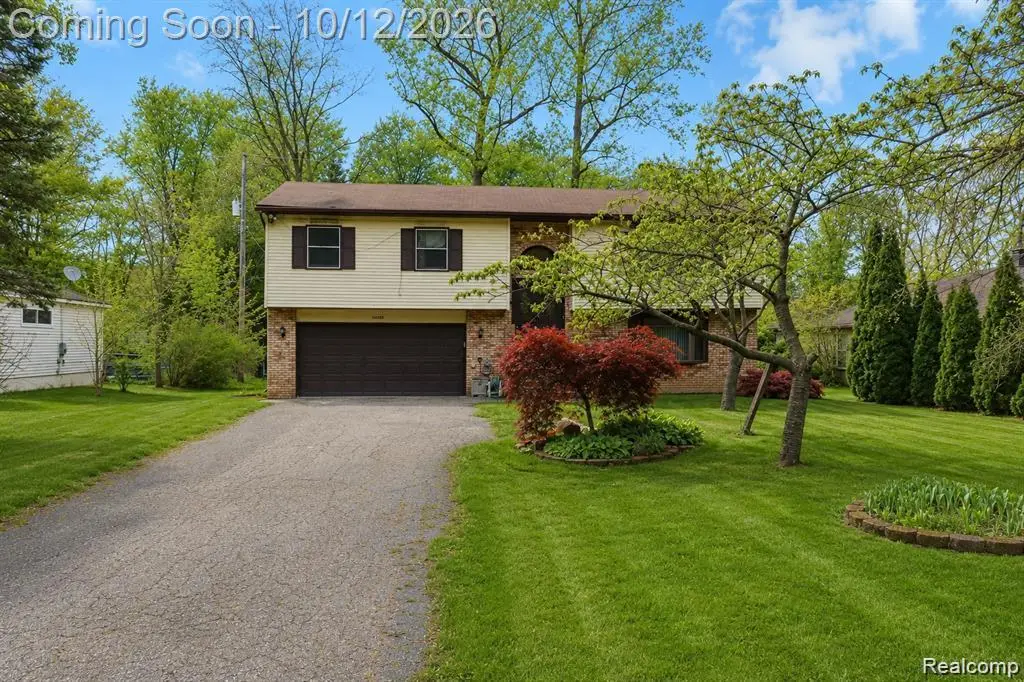 21428 Lundy DR, Farmington, MI 48336 - #1