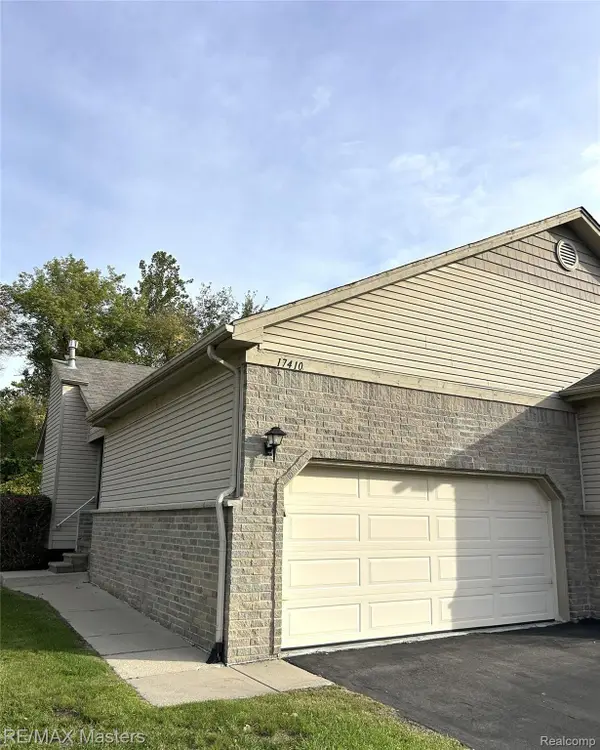 17410 N Lucille CIR, NewBoston, MI 48164