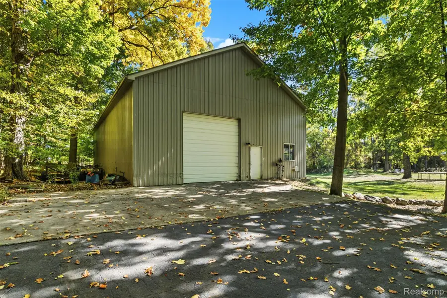 3280 W Sutton RD, Lapeer, MI 48446 - #3