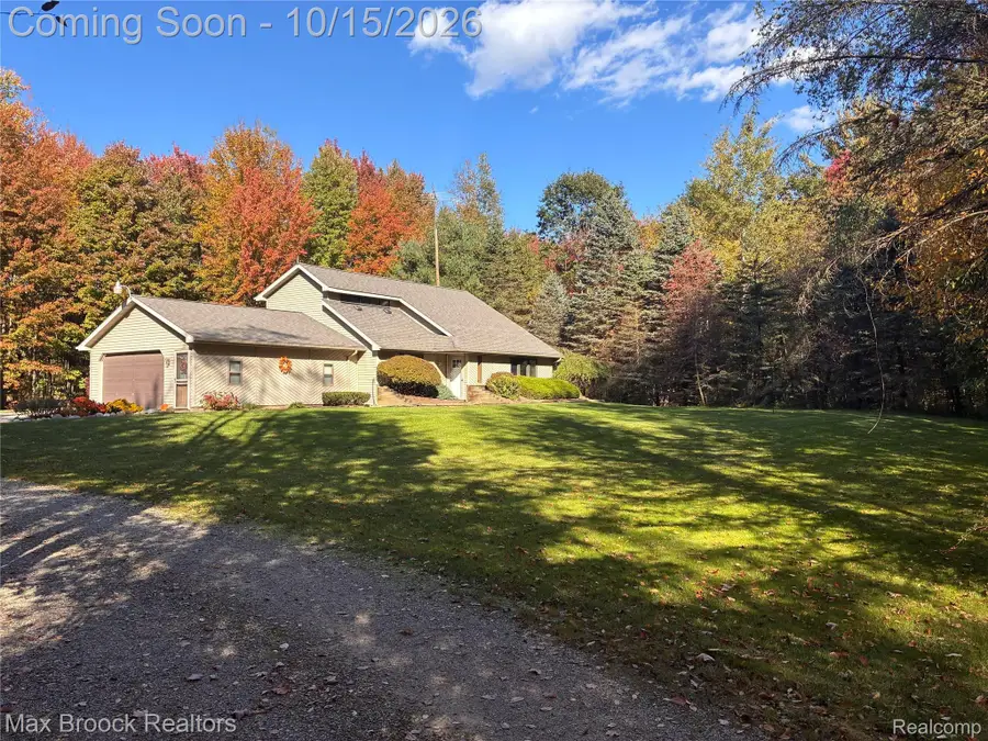 2525 E Deckerville RD, Caro, MI 48723 - #2