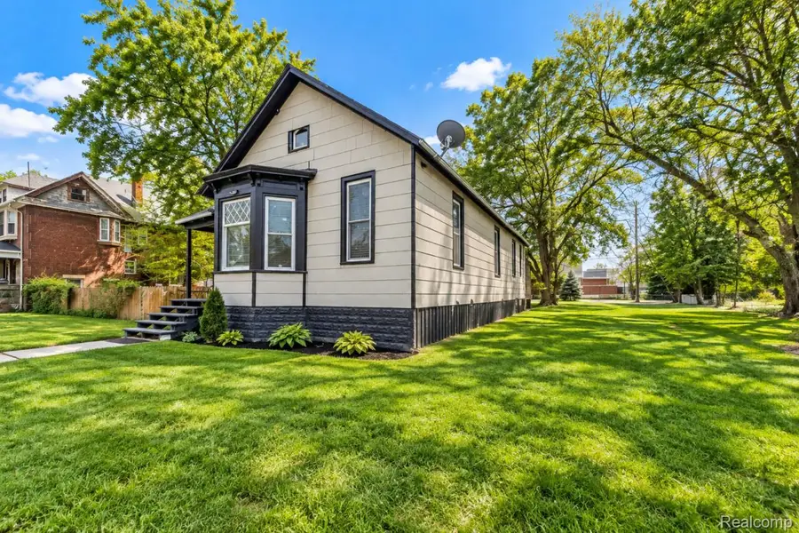 2619 WABASH ST, Detroit, MI 48216 - #3