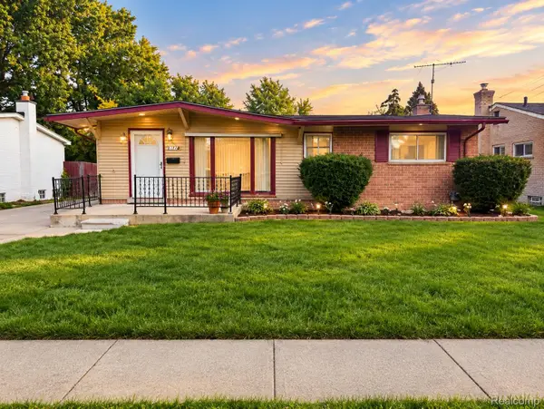 31018 COUSINO DR, Warren, MI 48092