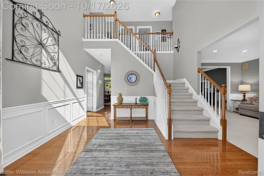 32986 Brookside CT, Livonia, MI 48152 - #2