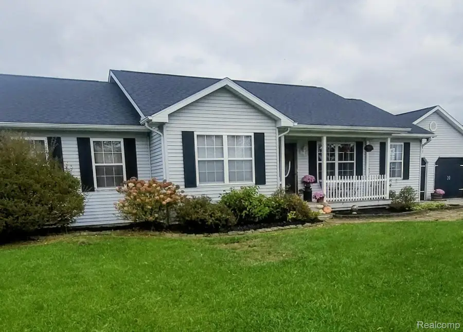 3379 Lum RD, Lapeer, MI 48446 - #3