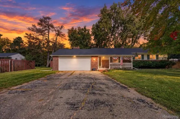 9096 Carpenter RD, Flushing, MI 48433