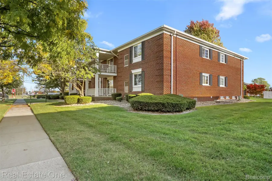 1701 Monticello ST  # 8F, Trenton, MI 48183 - #3