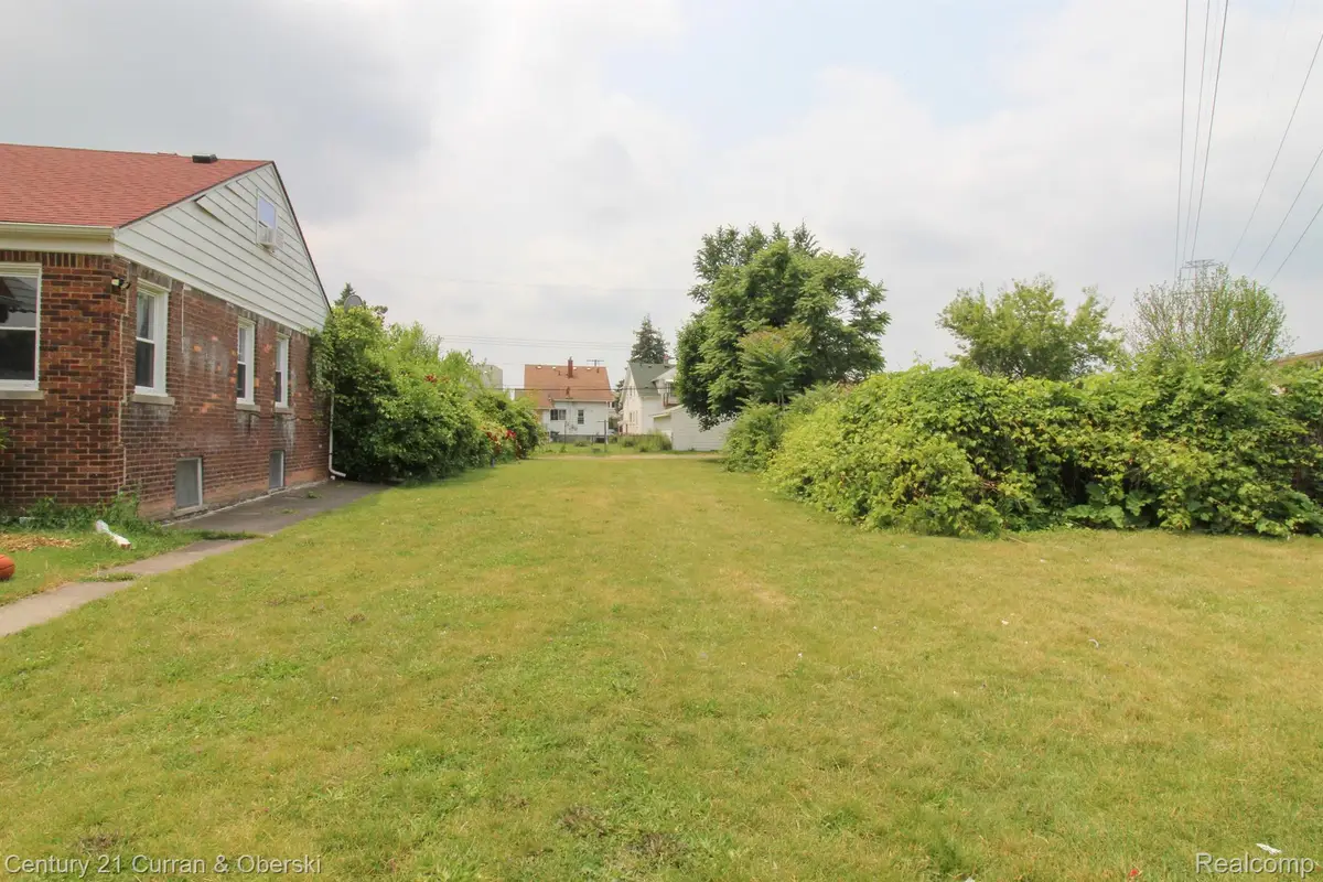 5861 BINGHAM ST, Dearborn, MI 48126 - #1