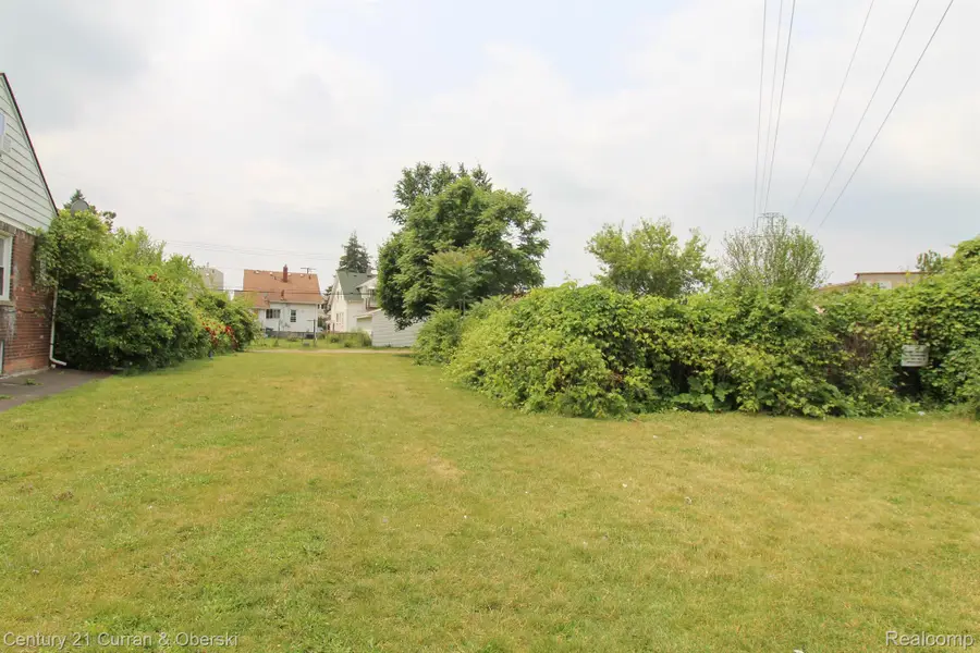 5861 BINGHAM ST, Dearborn, MI 48126 - #2