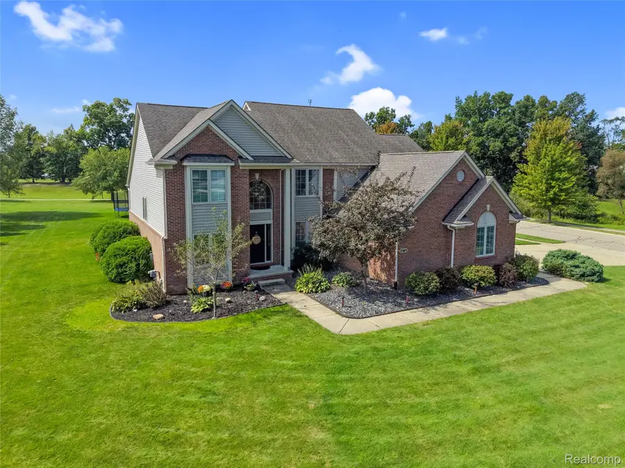 2303 Arciero CT, Howell, MI 48855 - #3