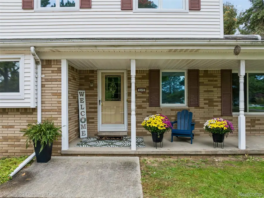 5372 Daniel DR, Brighton, MI 48114 - #3