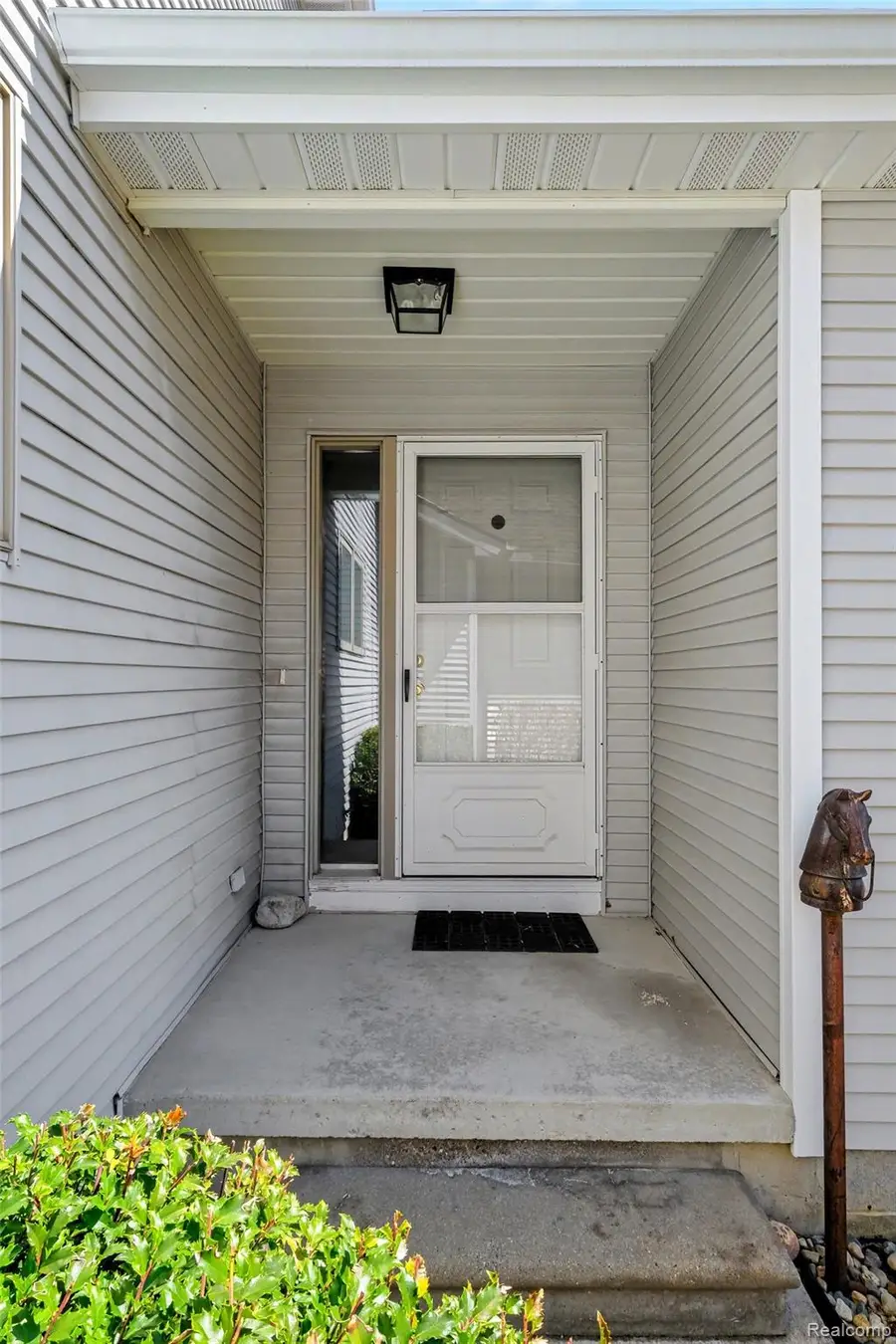 1085 Linda Dr, Davison, MI 48423 - #3