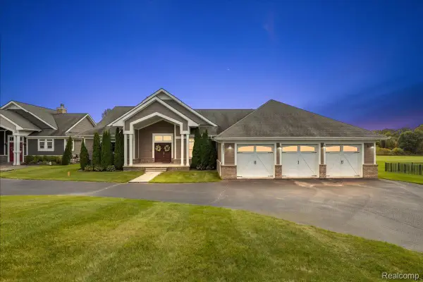 2901 Sleeth RD, CommerceTwp, MI 48382