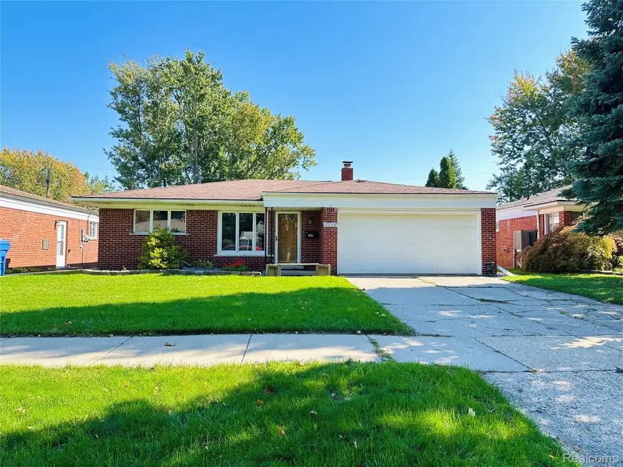 25706 Audrey AVE, Warren, MI 48091 - #2