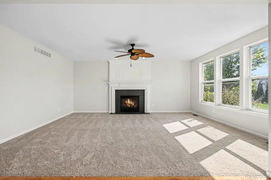 7629 Henley DR, Ypsilanti, MI 48197 - #3