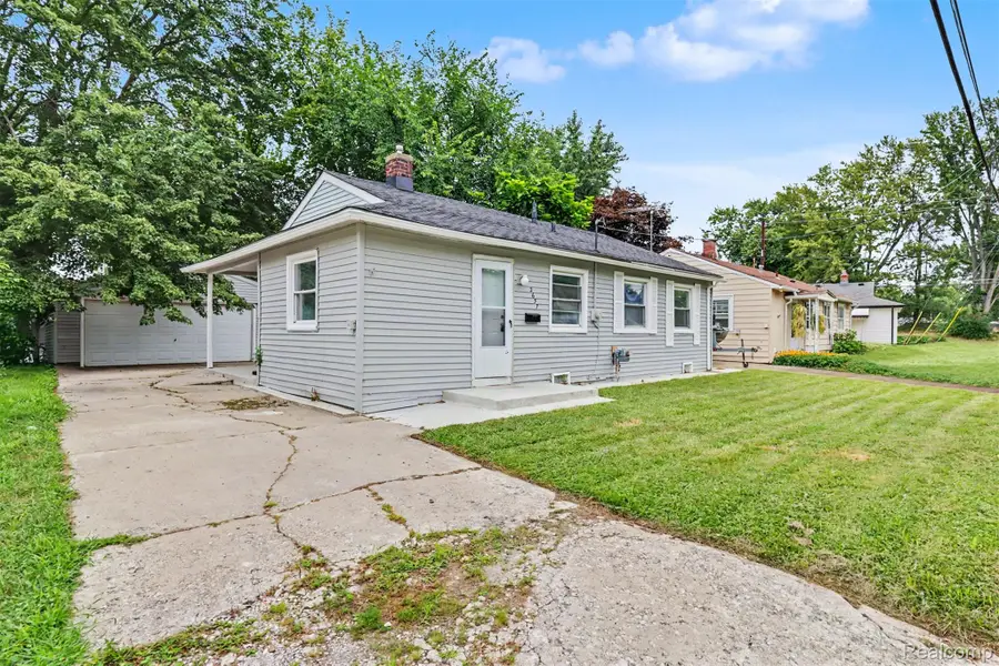 2637 Cascade CT, Westland, MI 48186 - #2
