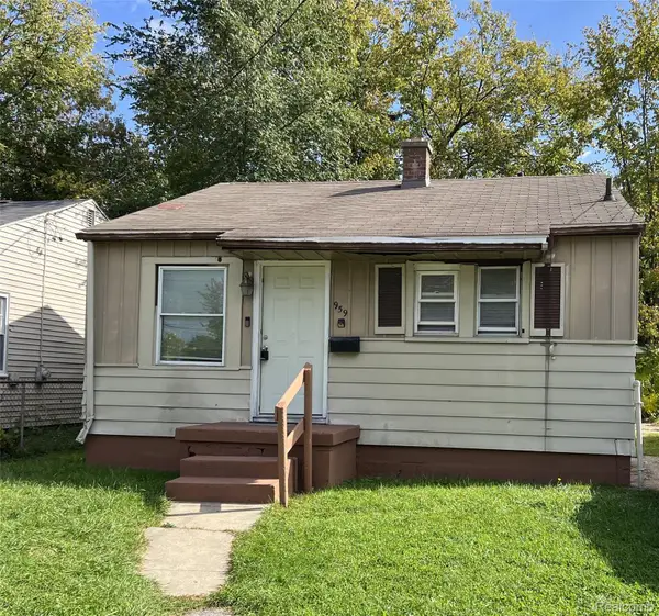 959 S Ballenger HWY, Flint, MI 48532
