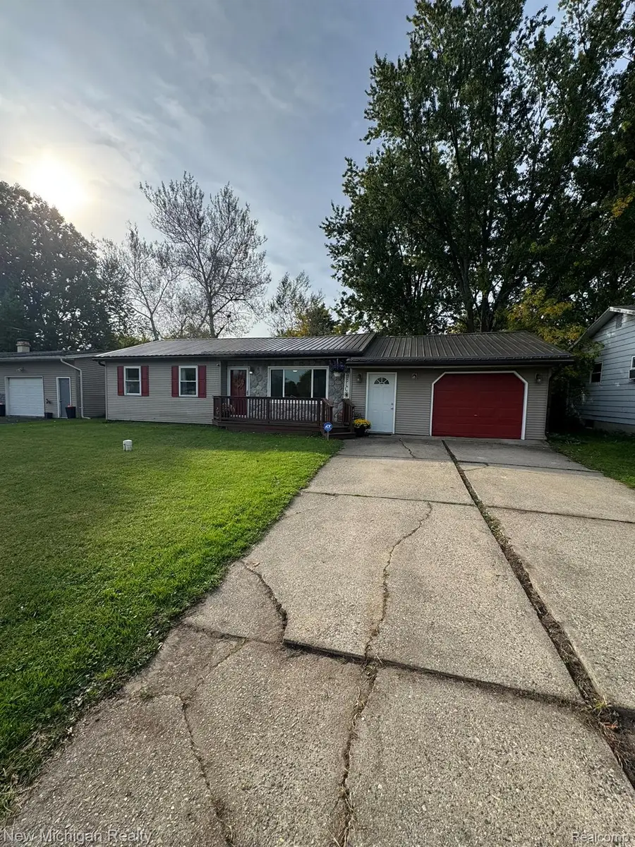 4340 Haas DR, Burton, MI 48519 - #2