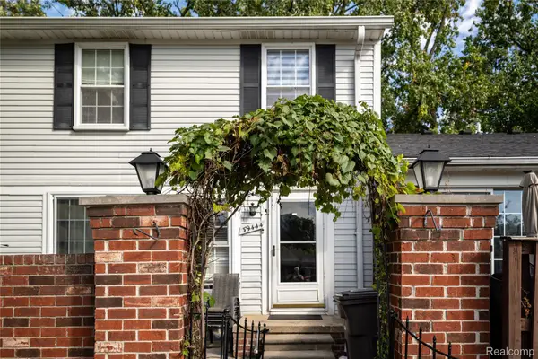 39444 Old Dominion DR, ClintonTwp, MI 48038