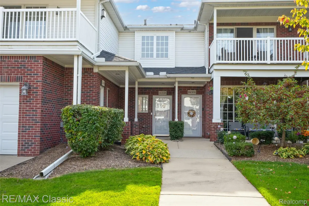 14335 Moravian Manor CIR, Sterling Heights, MI 48312 - #1
