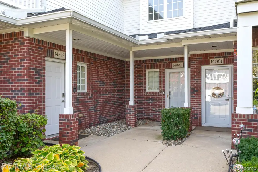 14335 Moravian Manor CIR, Sterling Heights, MI 48312 - #3