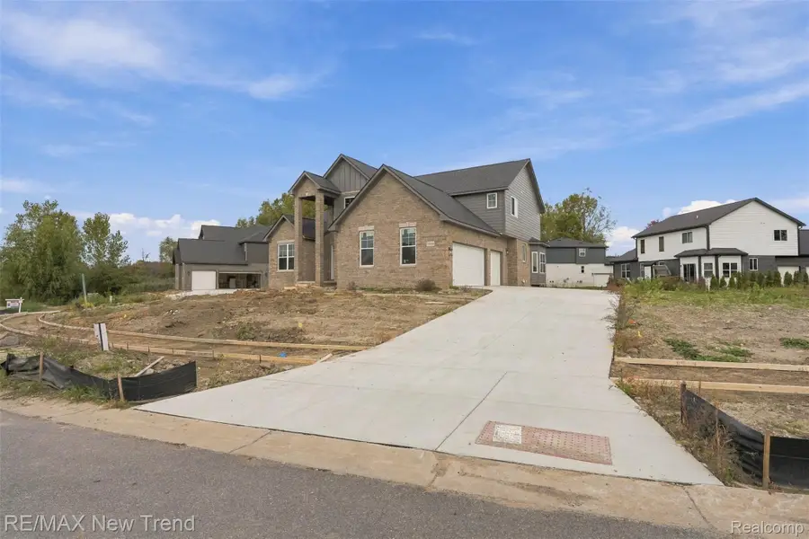 24454 Pembrooke DR, Lyon, MI 48178 - #2