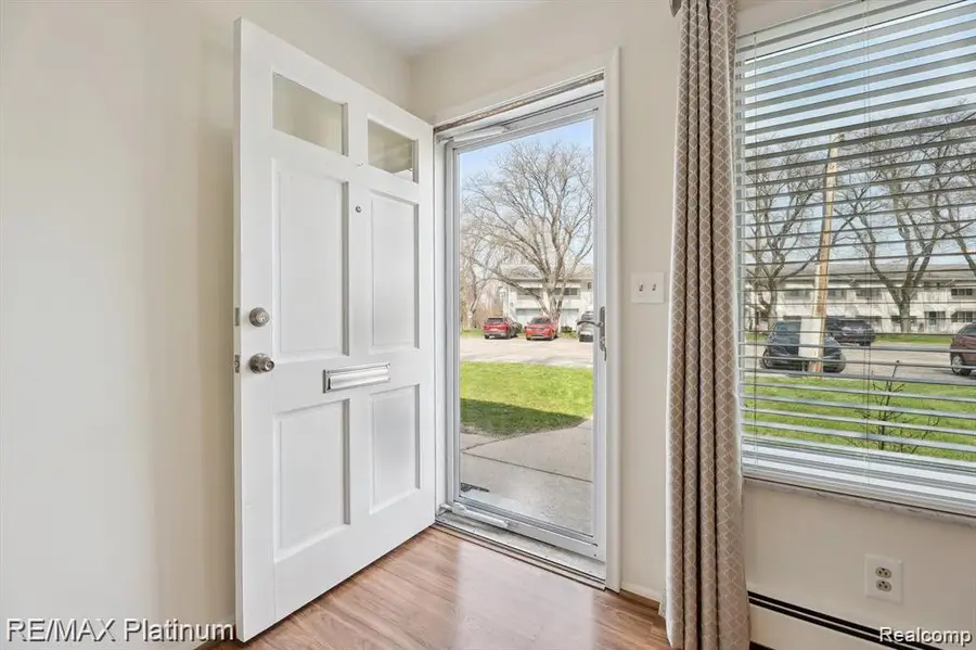 5992 Alan DR 5980 # 22, Brighton, MI 48116 - #2
