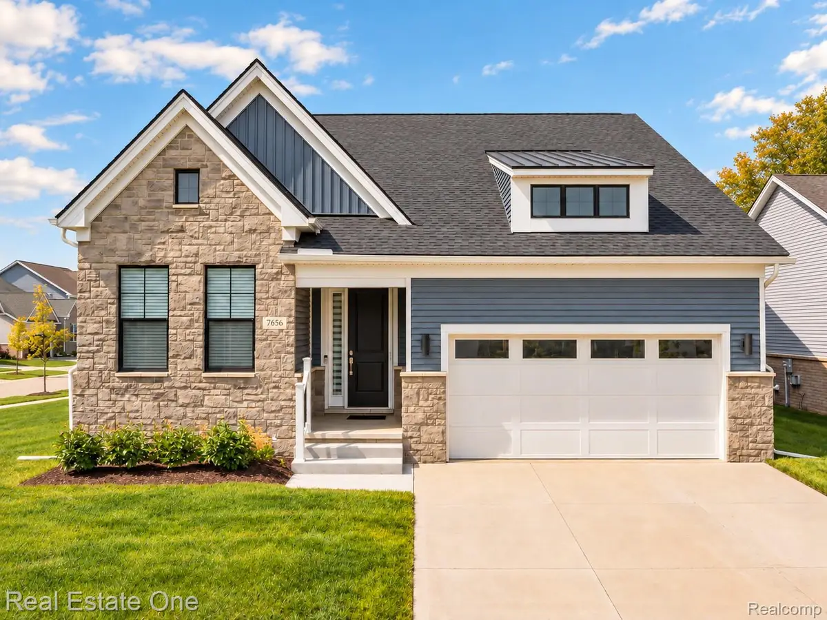 7656 Dunlap CT, West Bloomfield, MI 48322 - #1